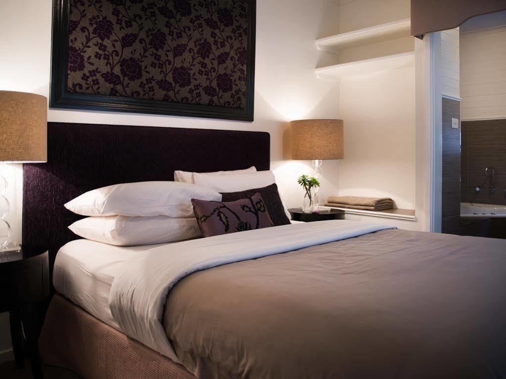 דיילספורד Spa Villas On Main מראה חיצוני תמונה